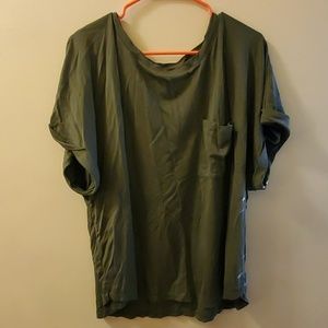 VGUC short sleeved top